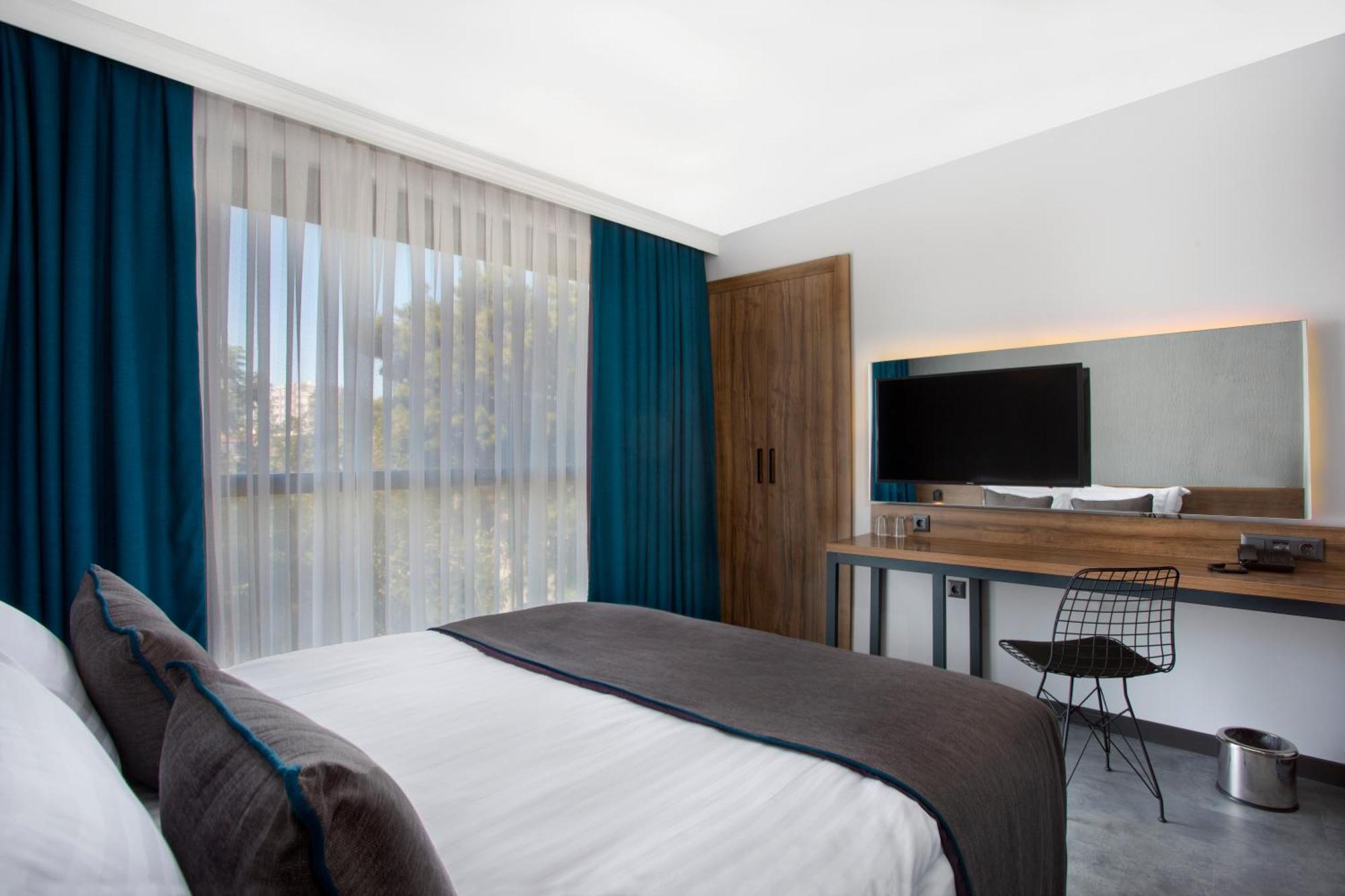 Falcon 1511 Otel 3*